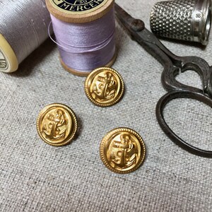 3 boutons vintage français en forme d'ancre en métal doré, bouton à tige 12 mm couture de qualité, fourniture de bijoux artisanaux fabriqués en France, idée cadeau/boutons sur carte
