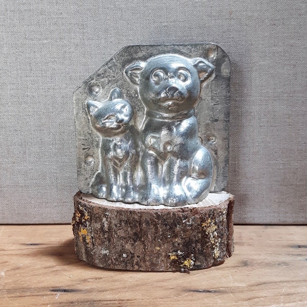 antique G Mora Paris cat & dog chocolate mold, early 20th century collectible mold, French chocolatier mold made in France 2 ice metal 10cm