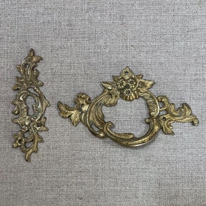 French antique drawer/wardrobe handle & escutcheon set, Rococo flowers acanthus swirls bronze ormolu furniture fitting hardware salvage