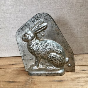 stampo per cioccolato vintage francese a forma di lepre da 13 cm stampo per cioccolato francese anni &#39;50 coniglio pasquale da collezione stampo artigianale per lepre marzolina lapin lièvre 2pz
