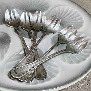 6 antique French silver plated forks, early 20th century oyster entree or dessert forks made in France by Apollo, vintage French tableware