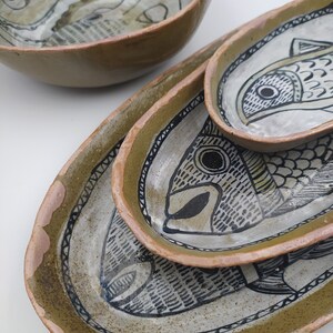 Plate, tray for all uses, special for sushi, made and decorated by hand with a fish drawing, small size. image 8