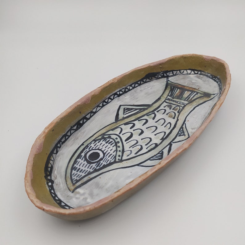 Plate, tray for all uses, special for sushi, made and decorated by hand with a fish drawing, small size. image 4