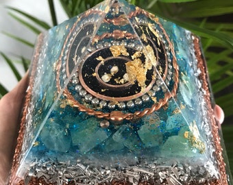 Power Triple Orgone ASG XL pyramid w/Orgone filled copper cylinders, Tensor ring, Green Calcite, Rhodizite, Elite Shungite, 5.5 in base
