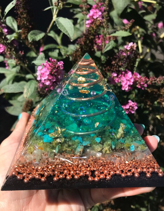 Shungite Pyramid Triple Orgone Anti Stress Generator Green Calcite