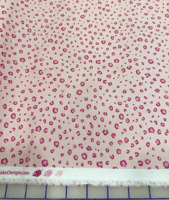 Leafy Keen Spots- Pink by Amanda Niederhauser for Riley Blake Designs C12644- PINK