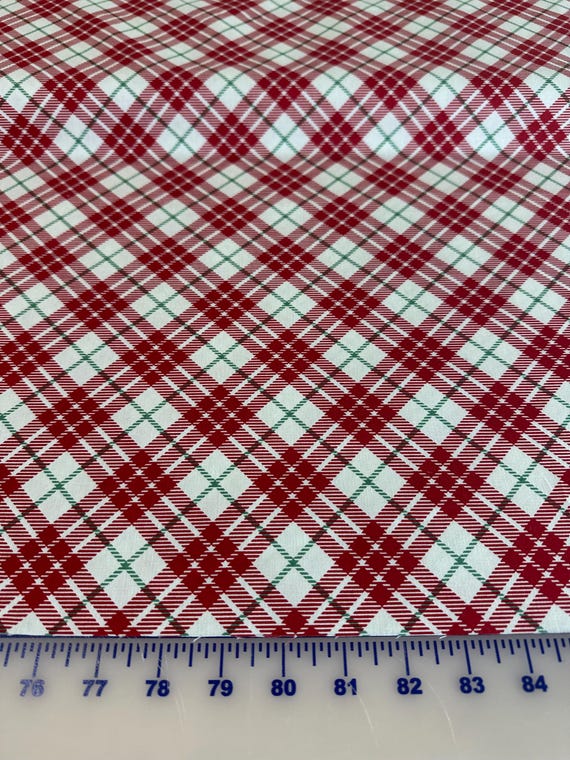 Christmas Tartan Plaid Cotton Quilting Fabric: Riley Blake, Cream & Red