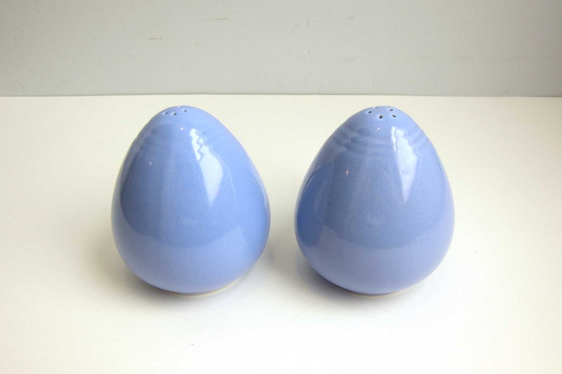 Blue Pink Floral USA Pottery Vintage Hall Rose Parade Salt /& Pepper Shakers