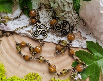 Celtic Triskelion Necklace, Symbolic Charm Jewelry, Celtic Symbolism Necklace, Nature-Inspired Fashion, Beaded Jewellery, Unique pagan gift