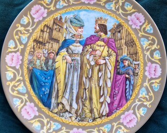 Legend of King Arthur - Wedgwood Plate - Arthur and Guinevere - Collectible Plate - Vintage Decor - Gift for Mythology Student