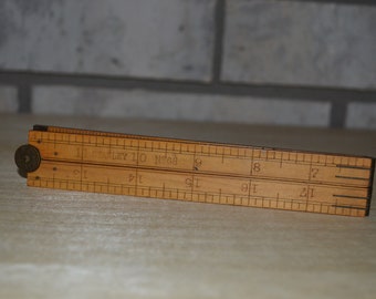 Vintage Wood Folding Antique Carpenters Ruler Stanley 10 No.68