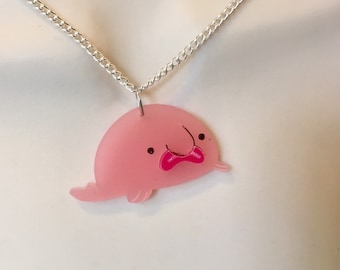 Collar 'BLOB FISH' de acrílico esmerilado rosa