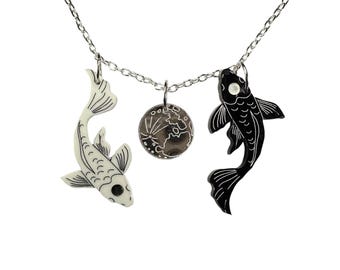 Collier en acrylique inspiré d'un avatar carpe koï