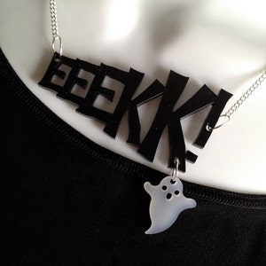 Halloween 'Eeekk!'...with hanging ghost necklace