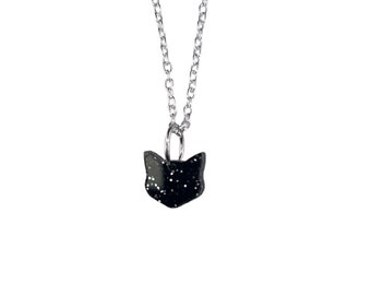 Small cat head acrylic necklace - Mix of colours