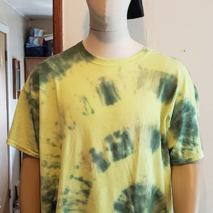 T-shirt tie-dye nera