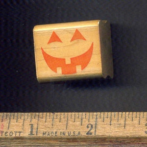 中古の木製台紙付きゴム印 - ハロウィーンと不気味