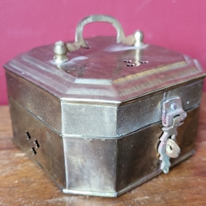 Grillenkäfig, Messing mit Riegel und Griff