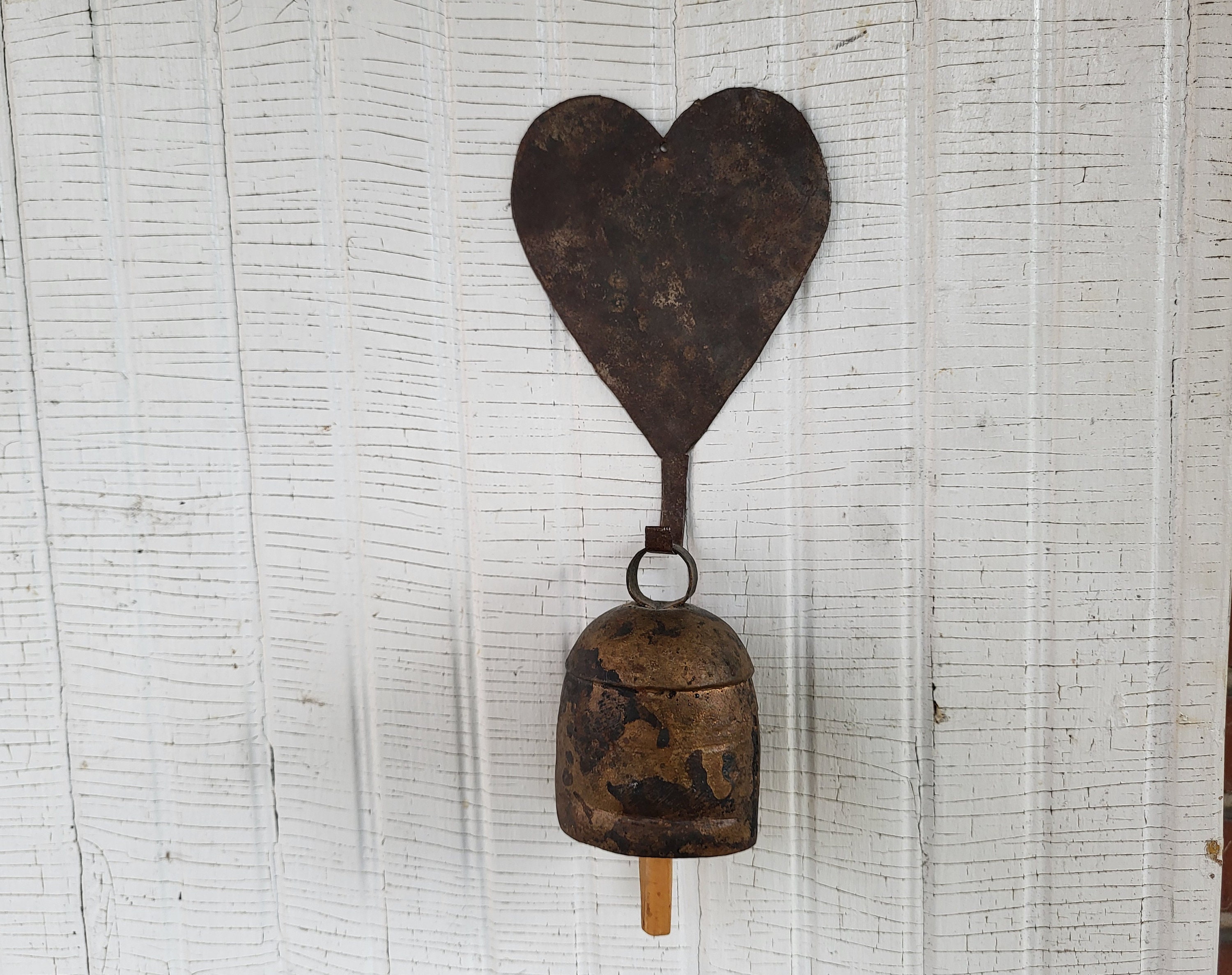 Vintage metal door bell Primitive metalwork Handmade shop bell Heart shaped metal wall hanging Quaint and rustic style Wood clapper