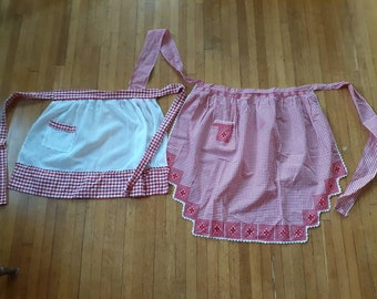 Mother/daughter apron set. Red gingham red and white checked half aprons with pockets, aprons for women apron for kids Vintage Mom Day gift