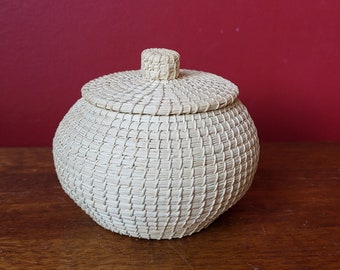 Coil straw basket with a tight fitting lid Handmade hand woven straw, pine needle type