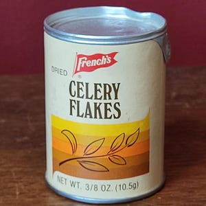 Vintage French Celery Flakes Gewürzdose: Retro Kitchen Craft - Unbenutzt