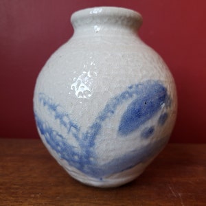 Kimmswick Pottery Missouri USA Vintage salt glaze vase blue and light gray