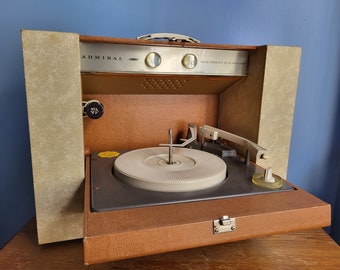 Working Admiral Portable Record Player High Fidelity Dual Speakers Model Y5067 Chassis 1J1A  plays 16 33 45 78 rpm records