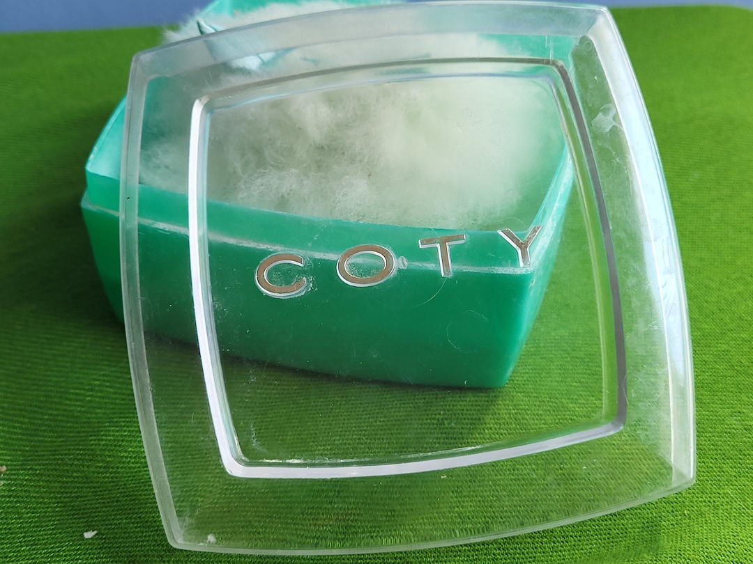 Vintage Coty Emeraude Dusting Powder Jasmine, Orange, and Other Citrus