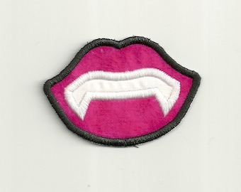 Vampire Fangs, Lips! TAILLE DE BÉBÉ ! Fait sur mesure! AP3 (ap3)