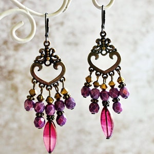 Chandelier Ohrringe // Bronze Schmuck // Ohrringe Magenta // Boho Ohrringe // große Ohrringe // lange Ohrrige // PURPLE RAIN image 4