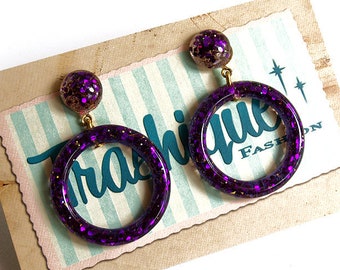 Rockabilly Earrings, Lucite Confetti Violet, 50s inspired Hoops Repro