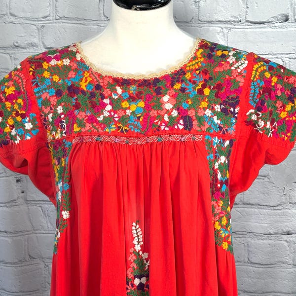 Vintage Oaxacan Mexican Dress Red Multicolor Embroidered Ruffle Crochet Midi S/M