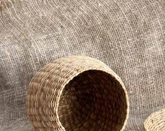 蓋付き編みわらかご：素朴な農家風インテリア - Etsy 日本