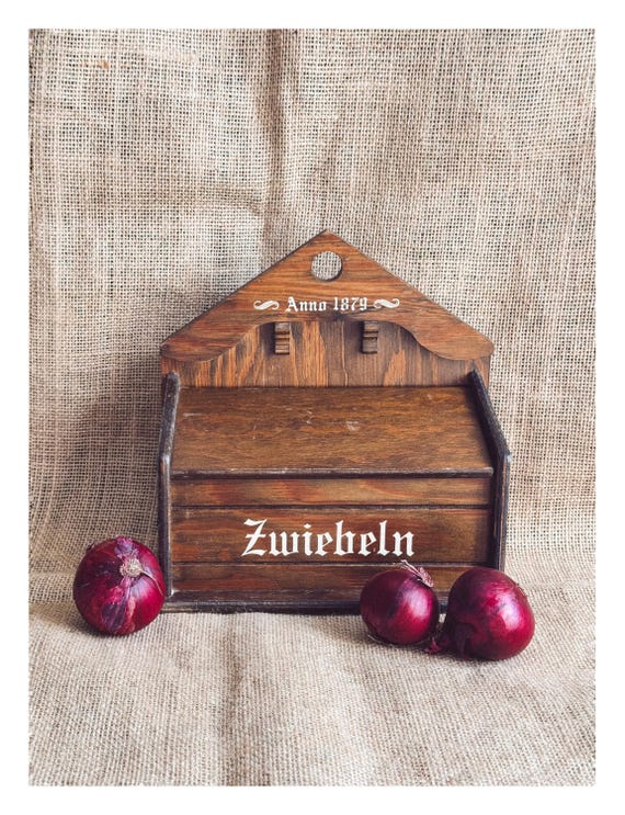 Vintage Zwiebelhalter, handbemalt aus Holz: Rustikales Bauernhaus Dekor