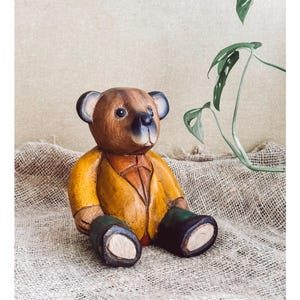 Vintage wood Bear Figurine Handcarved Teddy Bear figure Retro toy finds Bear collect Nostalgic toy statuette Animal cute Babyshower gift