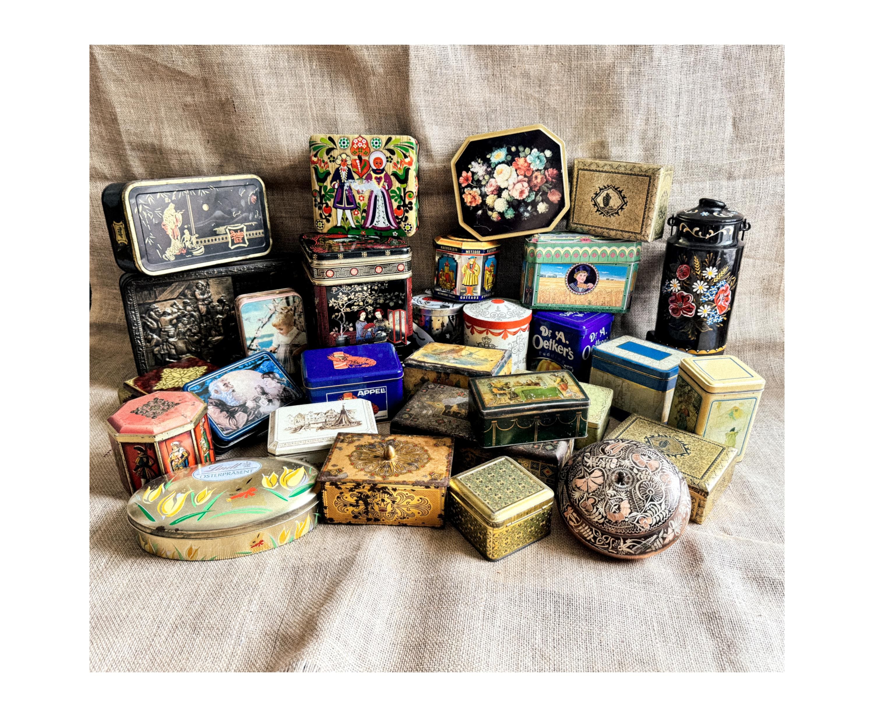 Vintage Tin Containers Coffee Tin Storage Biscuit Canister Mid-Century collectible Shabby Kitchen Antique Tea lidded Box Vintage Kitchen Tin