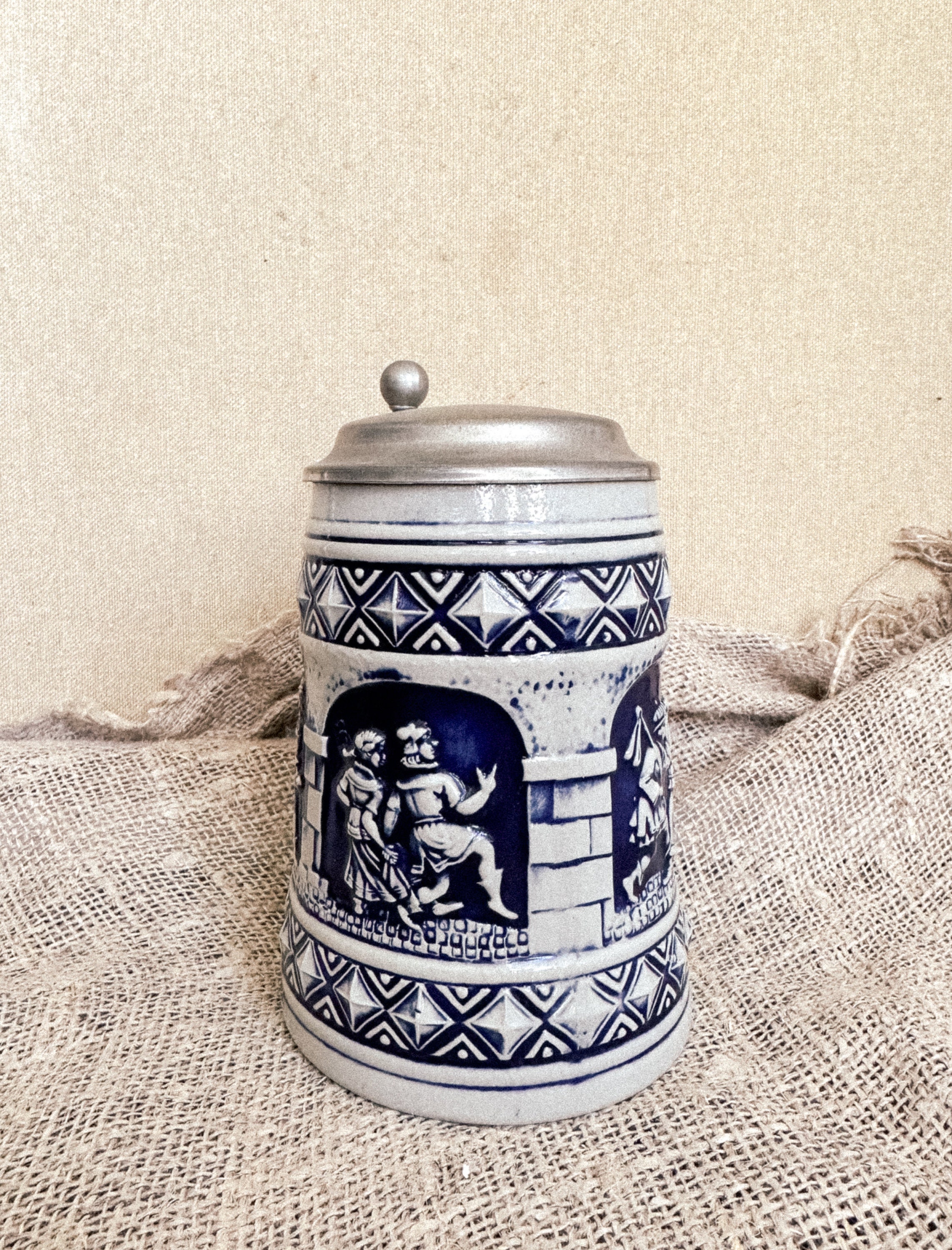 ヴィンテージ ゲルツ ドイツ ビールジョッキ：蓋付き ジンデコ 500ml