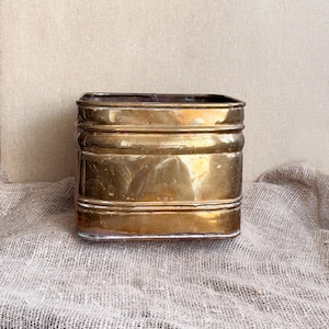 Vintage Square Brass Planter - Mid-Century Ribbed Metal Cachepot