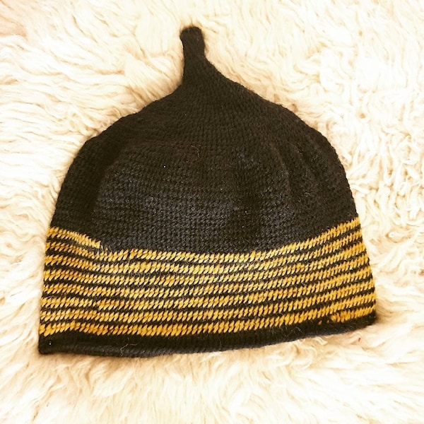 Nidavellnir Nalbinding. 100% Soft Pure Wool, Black & Yellow, Viking Tomte, Fairy, Gnome Hat. Summer Bee Design. Handcrafted in York Stitch