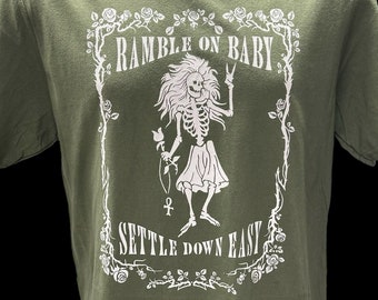 T-shirt vert armée Ramble On Rose