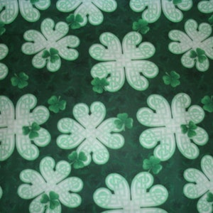 Free Shipping! Shamrocks and St Patrick&#39;s Decor, Holiday Sofa Pillow Covers, Pillow Covers, Accent Pillow Covers, Toss Pillow Covers, Irish,