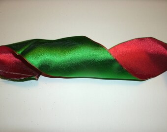 5 yards of Reversible Ribbon, Solid Green Ribbon, Holiday Ribbon, Seasonal Ribbon, Wired Edge Ribbon, Solid Red Ribbon, Tree Ribbon