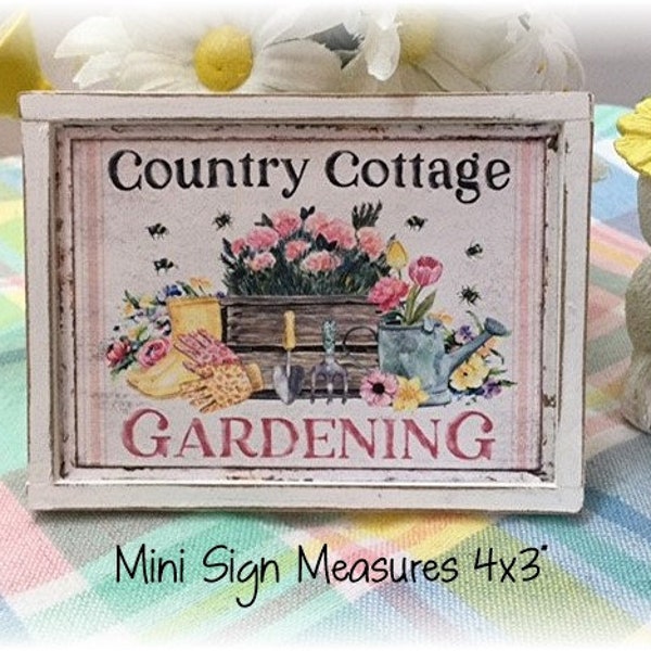 Country Cottage Gardening mini wood sign for spring tiered trays