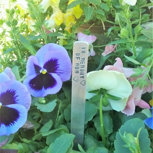 In Memory of Mom Memorial Gift for Mother for Women Gardening Gift Loss of Wife After Loss of Loved One Garden Marker for Yard Remembrance image 4