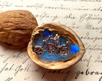 Wonder Nut 1 piece with contents Motorcycle pendant for Advent calendar filling, party favors, Santa Claus boots, Easter baskets