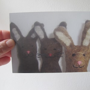 1 Postkarte mit unseren Filzhasen als Ostergruß Hase