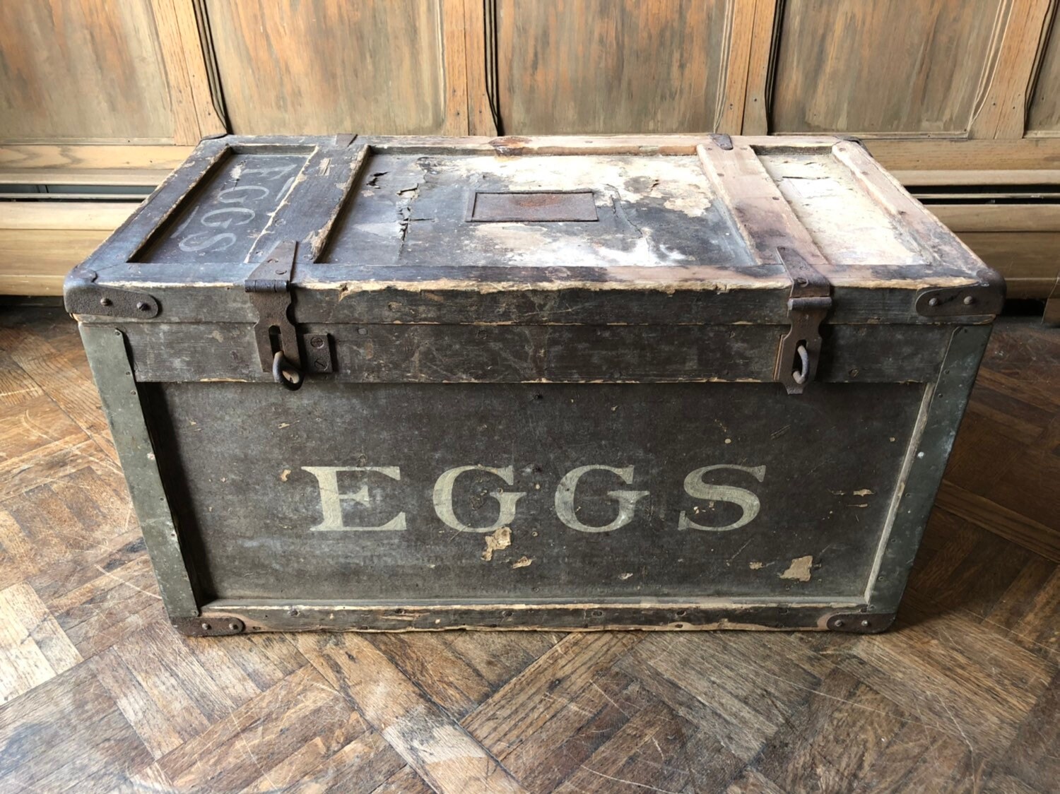 Antique Egg Crate Trunk, Rustic Wood Crate, Farmhouse Kitchen Decor