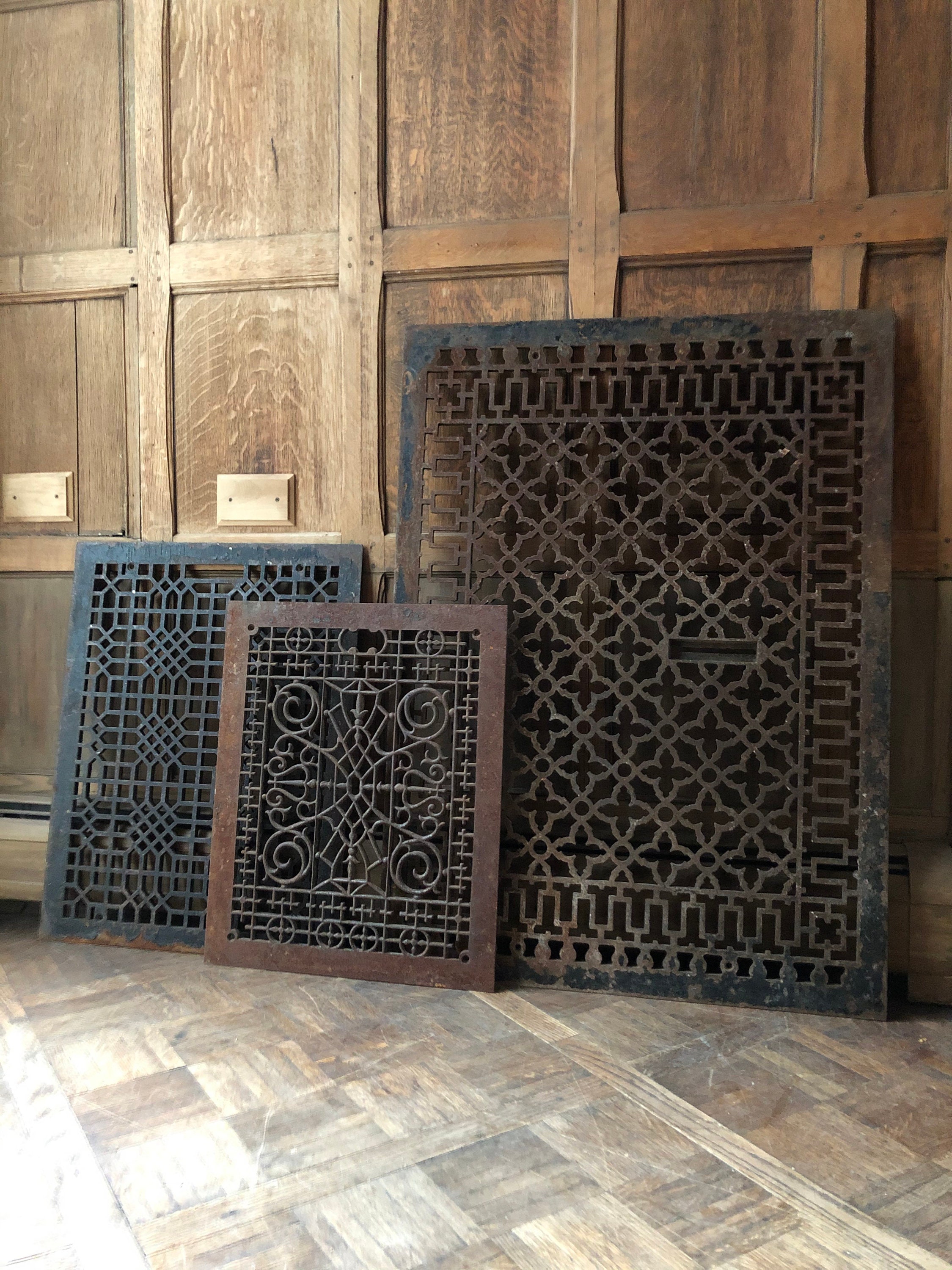 LARGE Antique Cast Iron Grate, 22 Cast iron Radiator Grate