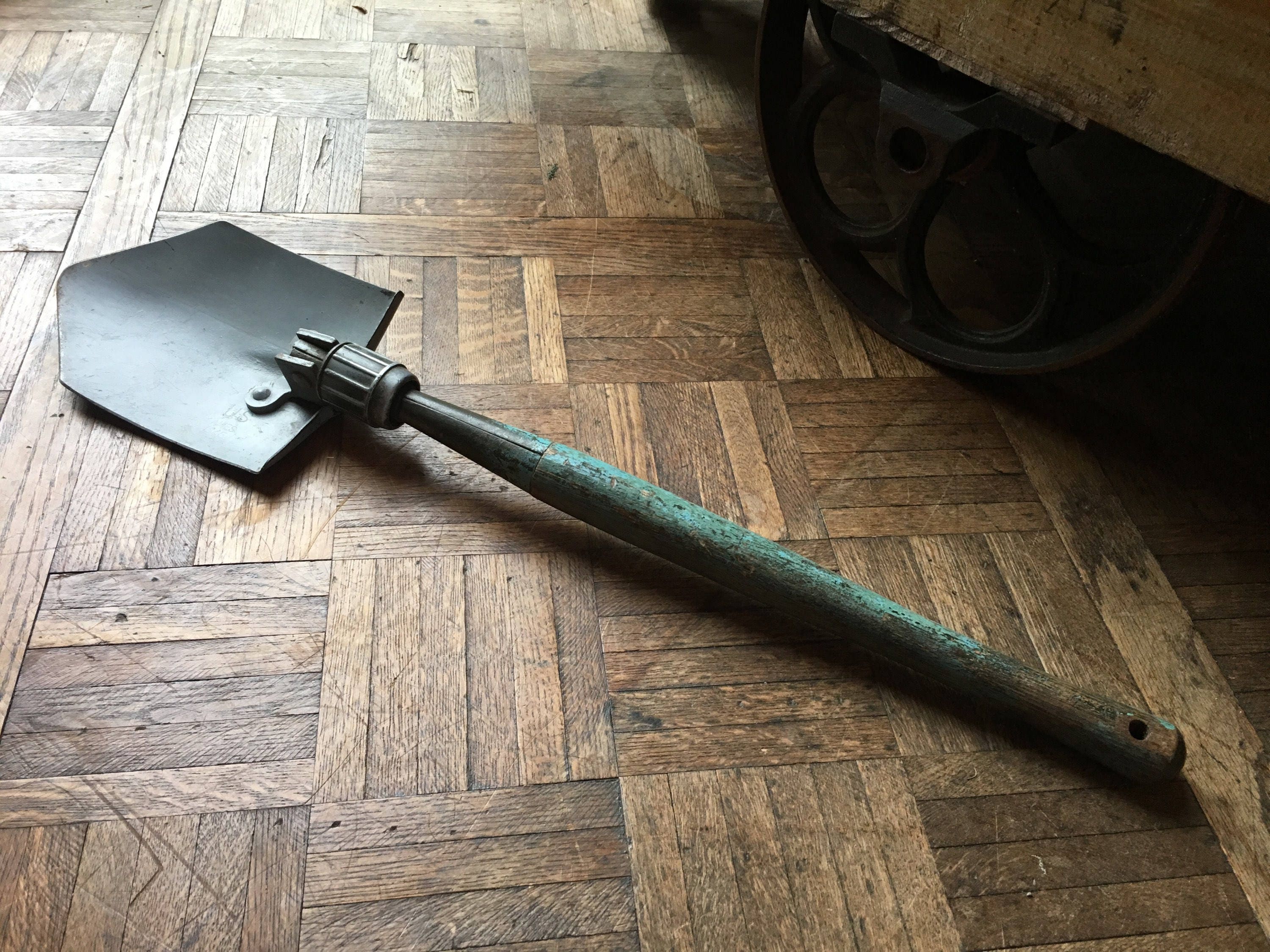 WWII Era Folding Trench Shovel, US Military Issue Folding Shovel, Army